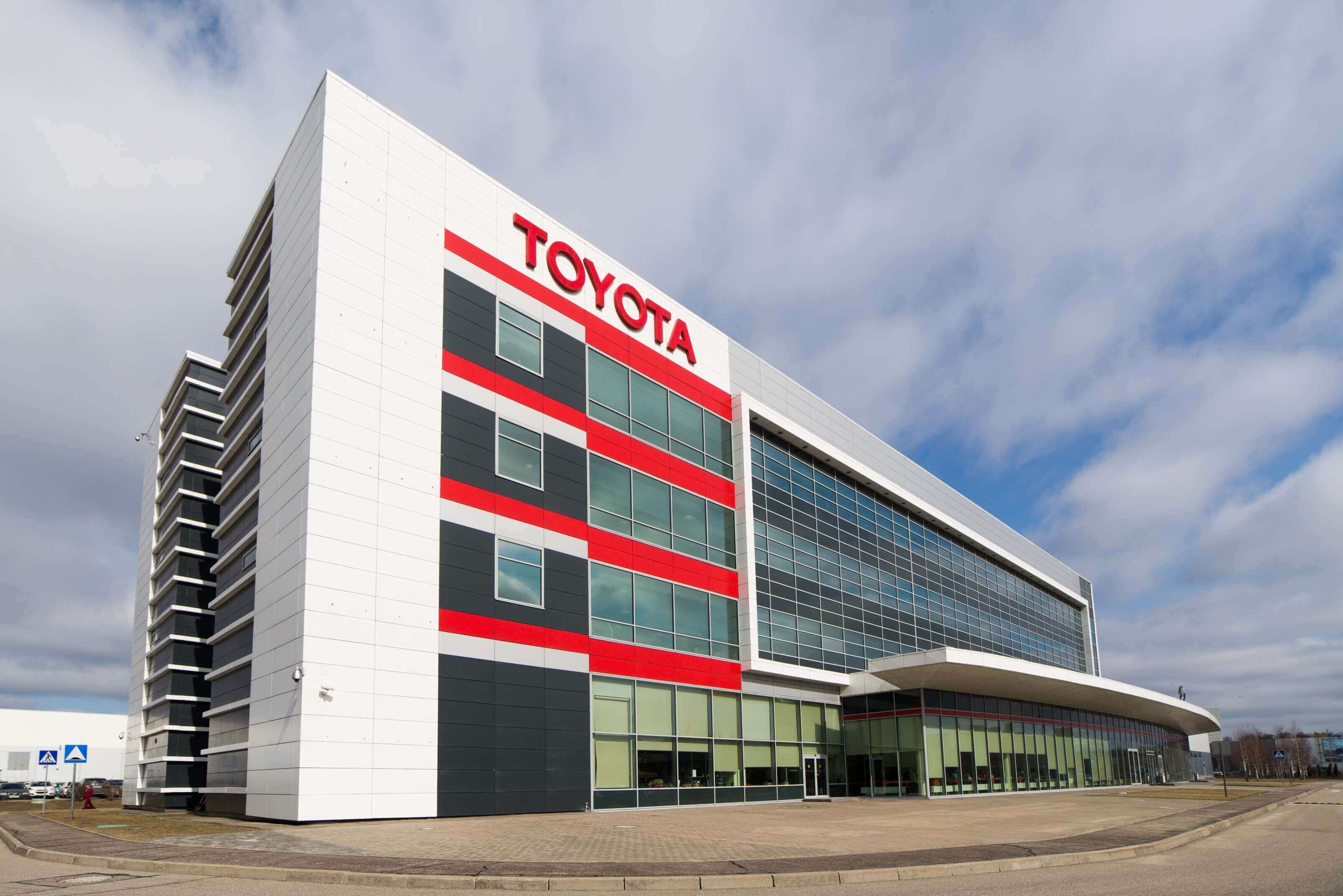 Изображение на странице Последние новости и события в мире Toyota Бизнес Кар